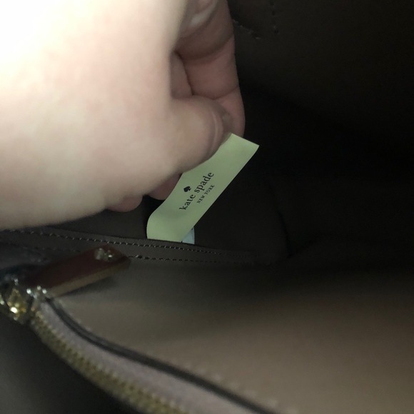Kate Spade Eva Medium Satchel R$315 🤍 - Picture 6 of 12